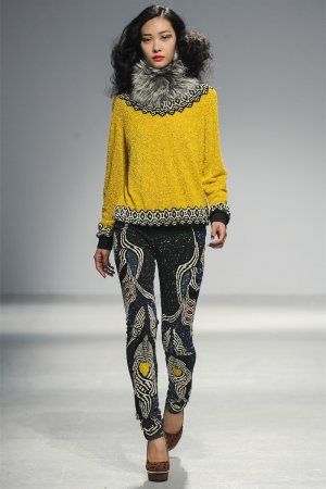Тиждень моди в Парижі. Колекція Manish Arora сезону осінь-зима 2013-2014