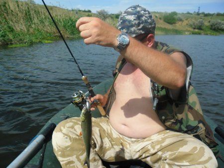 Чому чоловіки вважають за краще відпустку на риболовлі?