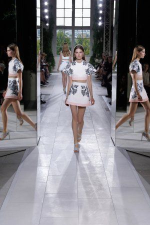 Тижні моди в Парижі. Колекція Balenciaga сезону весна-літо 2014