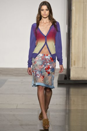Тренди весняних колекцій 2014 року, представлених на Тижні моди в Лондоні: шістдесяті і сімдесяті