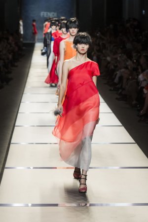 Тиждень моди в Мілані. Колекція Fendi весна-літо 2014