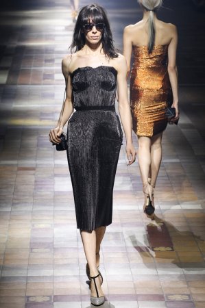 Весняні колекції 2014 року, показані на Паризькому тижні моди: сучасні та елегантні