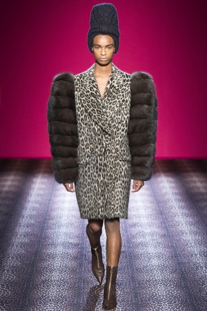 Тиждень високої моди в Парижі. Колекція Schiaparelli Haute Couture сезону осінь-зима 2014-2015