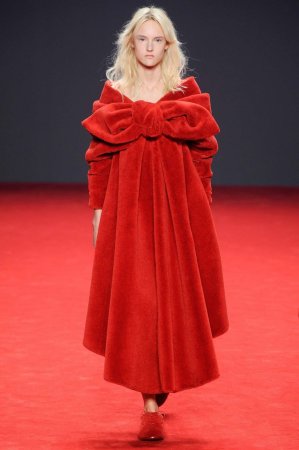 Тиждень високої моди в Парижі. Колекція Viktor & Rolf Couture осінь-зима 2014-2015