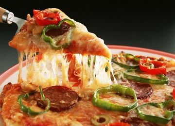 Рецепт італійської піци в російських традиціях