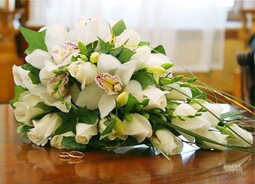 Букет нареченої з орхідей