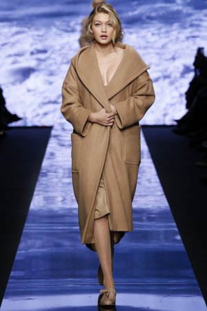    ̳.  Max Mara - 2015-2016