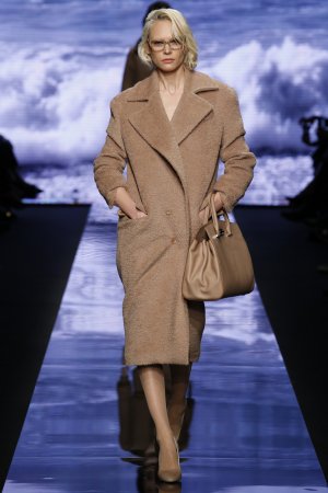    ̳.  Max Mara - 2015-2016