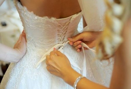 Як вибрати весільну сукню: повна інструкція