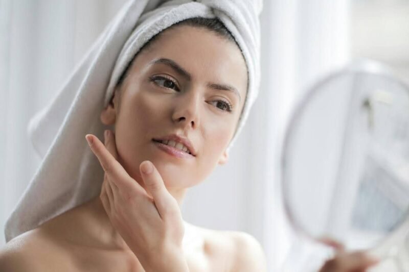 Домашня SPA-практика: зволожуючі маски для обличчя – як і коли ними користуватися